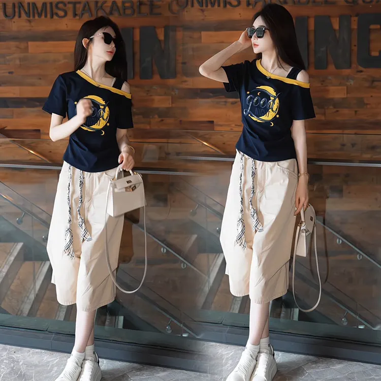 2025年夏季减龄撞色斜肩短袖T恤显瘦显高穿搭夏季百搭六分裤套装
