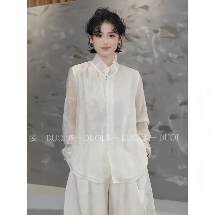 多一“摇曳”2026早春新款新中式国风双层盘扣花苞领气质百搭上衣