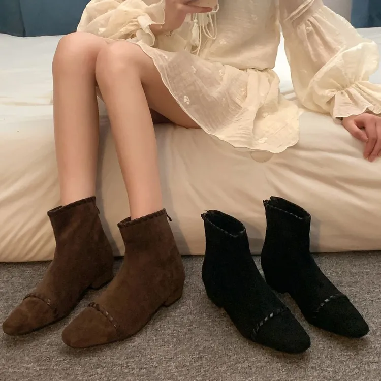 贾不假短靴女款2025新款秋季时尚百搭复古爆款英伦风骑士靴瘦瘦靴