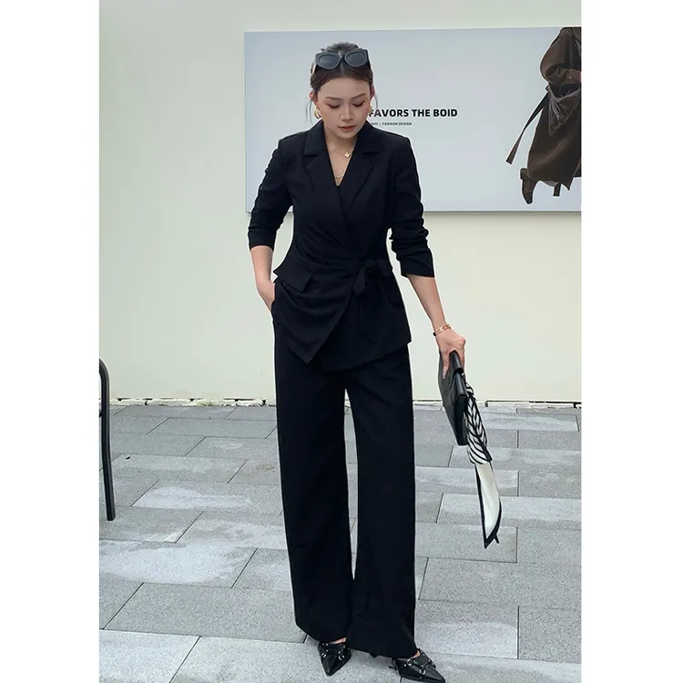 （现现款）花菜微胖定制~【气度不凡】时尚设计感绑带西装外套+长裤