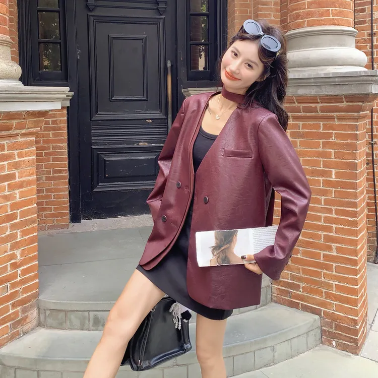 酒红色巨好看的时髦复古皮衣外套女2025年秋季新款肌理感pu皮西装