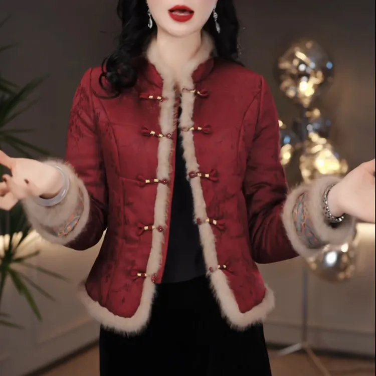 新中式国风棉服外套女冬2025新款洋气减龄巨好看新年红色战袍上衣