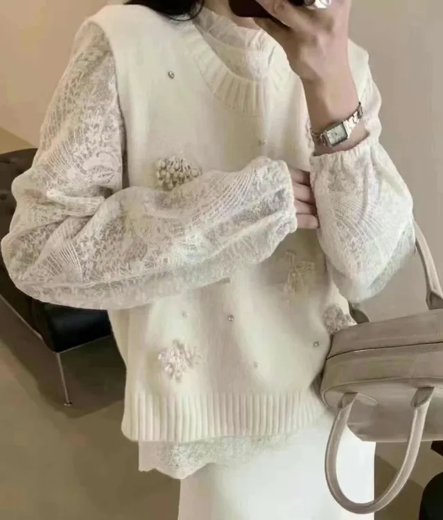 精致珍珠花朵毛衣背心女早春减龄温柔风圆领毛衣马甲背心针织