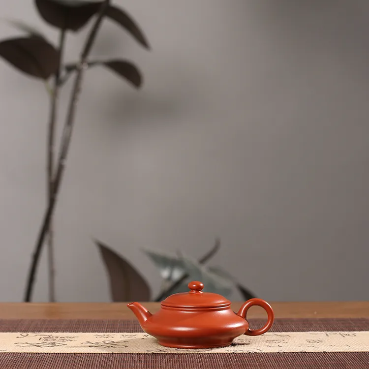 潮州朱泥家用朱泥小容量小虚扁壶朱泥壶工夫小茶壶潮州朱泥茶壶