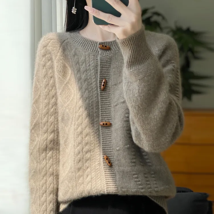 鄂尔多斯市纯100羊毛衫2025秋季新款宽松女士针织开衫毛衣外套女