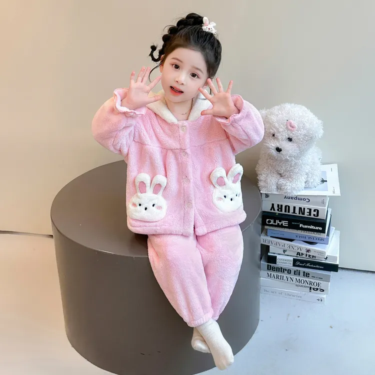 女童睡衣套装2025新款秋冬法兰绒女宝宝儿童珊瑚绒保暖家居服休闲