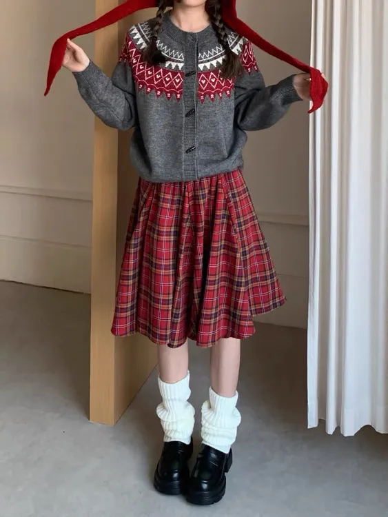 红色格子半身裙女秋冬显瘦高腰格纹苏格兰大摆伞裙新年百搭中裙女