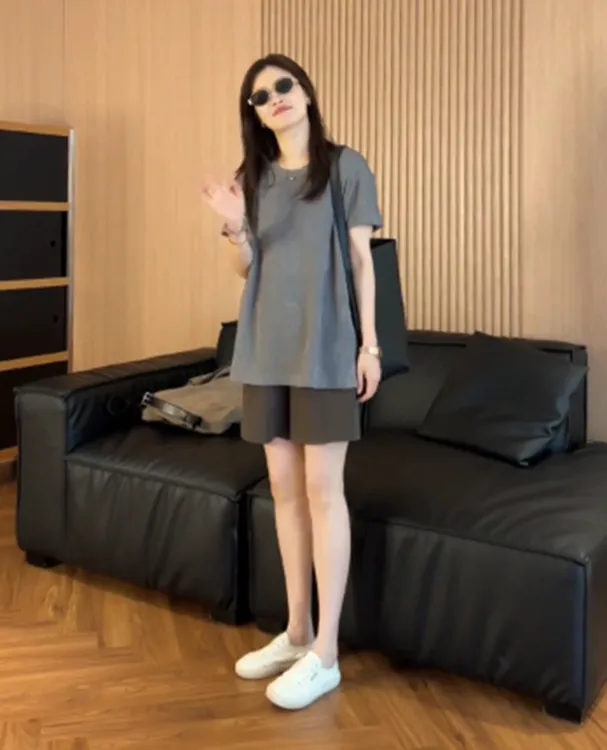 复古独特设计感纯色短袖套装夏季新款圆领百搭显瘦T恤短裤两件套