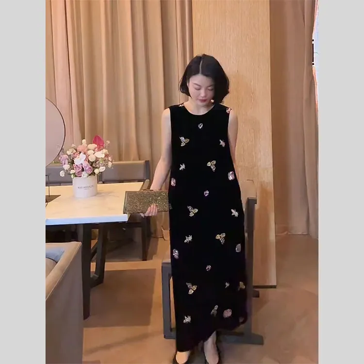 独特漂亮巨好看气质高级感连衣裙女2026夏季新款今年流行爆款裙子