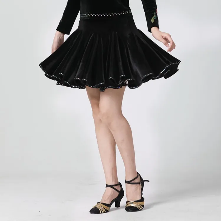 金丝绒广场舞半身裙大摆裙短裙跳舞烫钻高端百搭裙子黑色秋冬舞裙