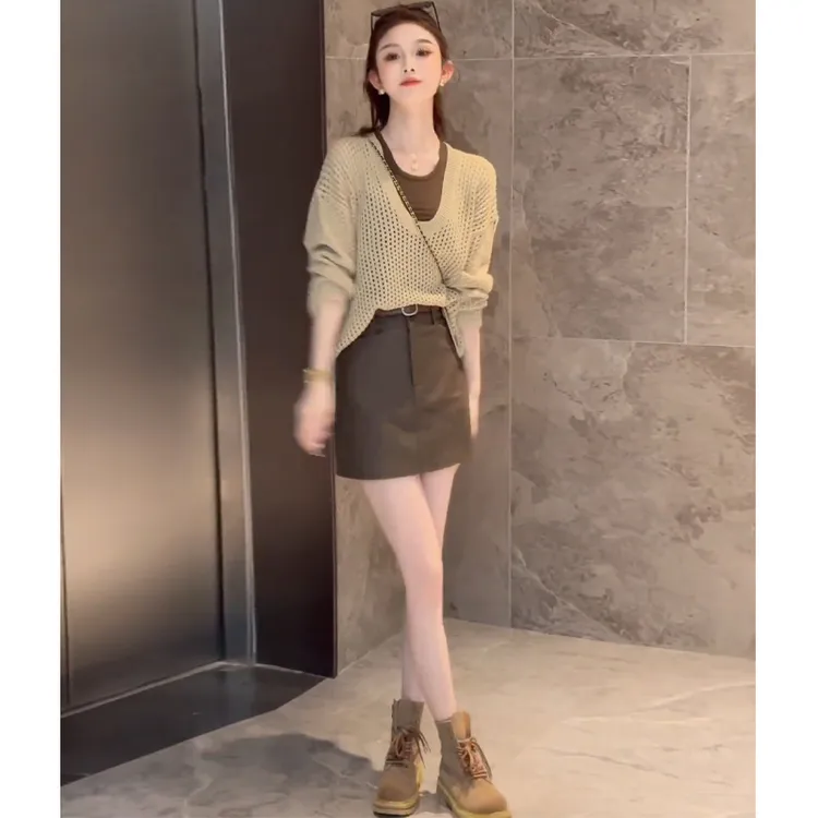 夏季穿搭一整套女设计感镂空针织罩衫+百搭背心+包臀半身裙三件套
