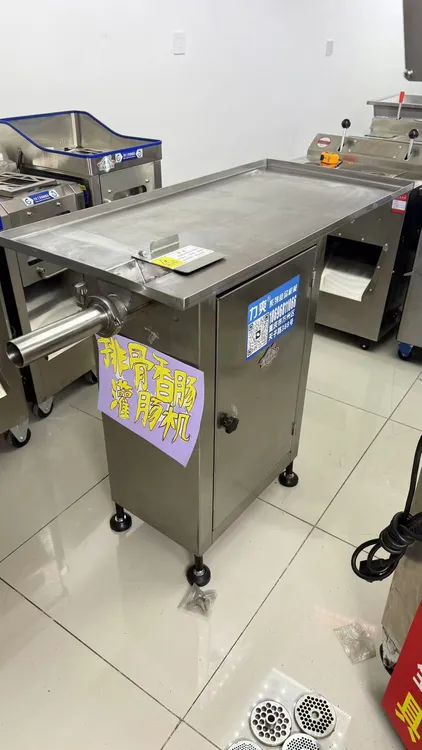 电动排骨香肠灌肠机304不锈钢排骨腊肠灌装机气动罐排骨机