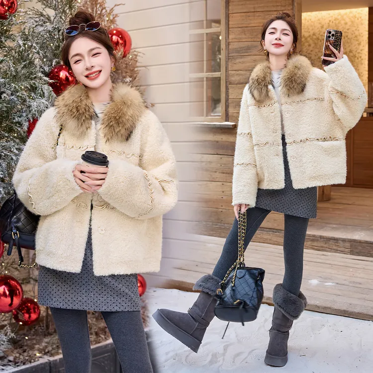 小个子韩版真貉子毛木耳边拼接羊羔毛巨好看短款皮毛一体外套冬季