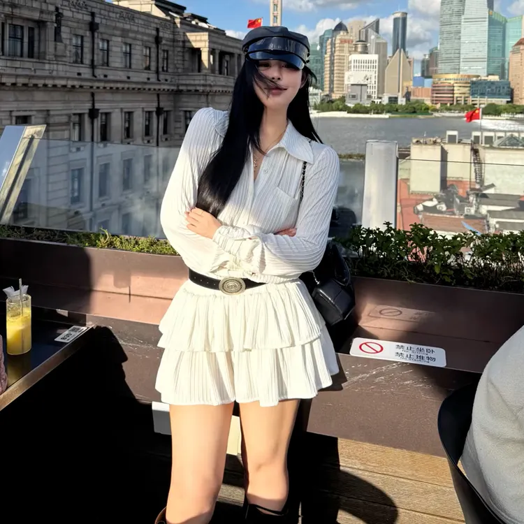法式度假风白色长袖衬衫连衣裙女早秋2025新款显瘦收腰荷叶边短裙