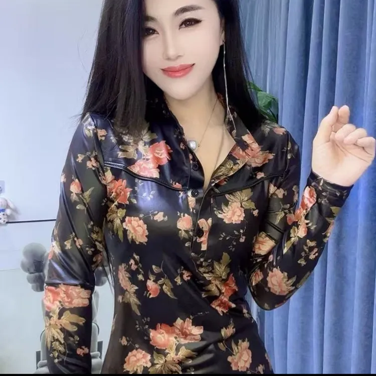 复古风高雅轻熟时尚碎花衬衫女高级感气质长袖修身打底衫珠光上衣