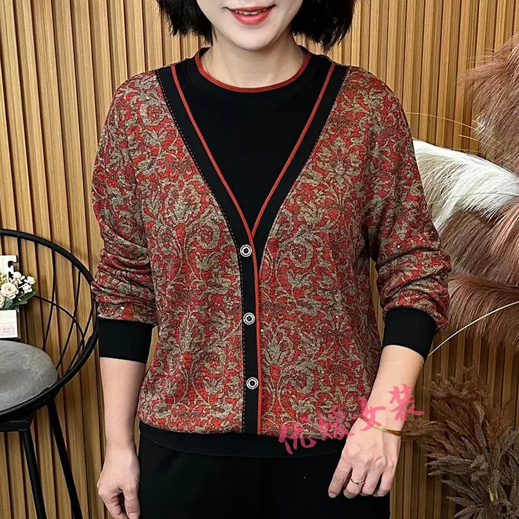 中老年女装秋季时尚圆领假两件小衫宽松显瘦洋气妈妈装长袖上衣
