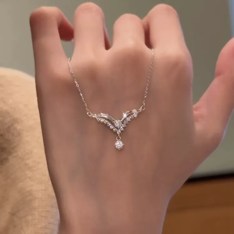 钛钢铅玻璃项链 羽翼流光翅膀闪钻项链2025新款轻奢精致钛钢不掉