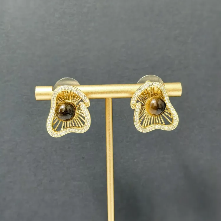 铜合金耳饰 铜合金虎眼耳饰镂空荷叶气质优雅大方