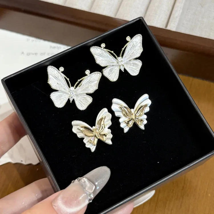 锌合金耳饰 法式时尚轻奢双层蝴蝶耳钉女高级蝴蝶耳饰高级感耳钉