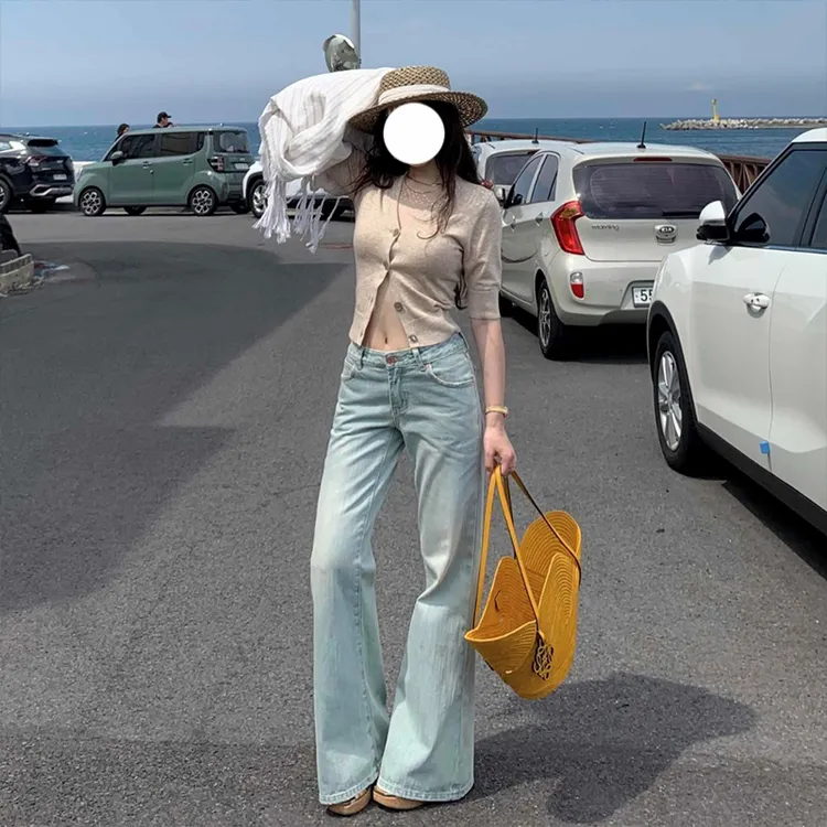 复古浅色淡薄荷色调清新牛仔裤女2025秋季高个子显瘦不贴腿微喇裤