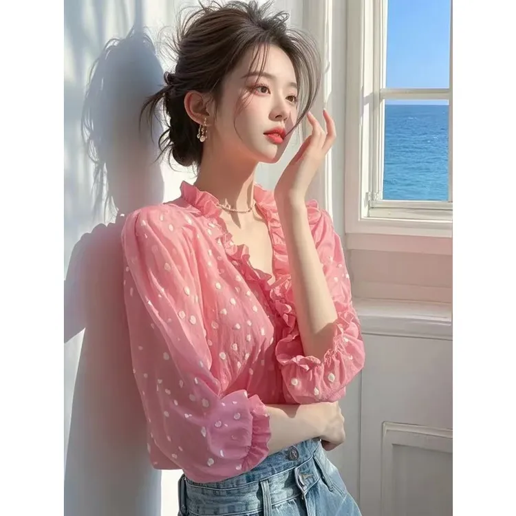 2025早春新款独特超好看单穿上衣高级感法式小众波点荷叶边衬衫