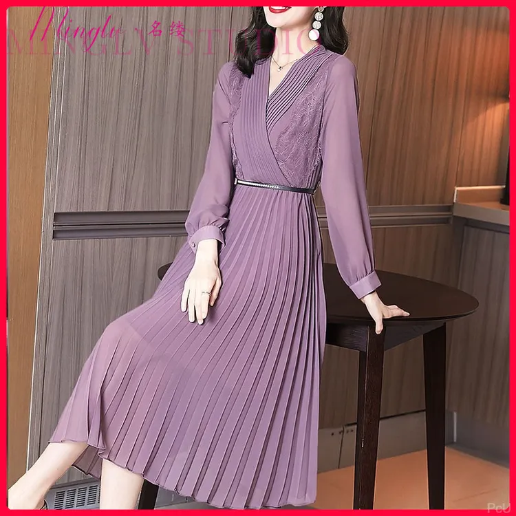 2025年新款秋季女装法式中长版过膝温柔风气质收腰显瘦百褶连衣裙