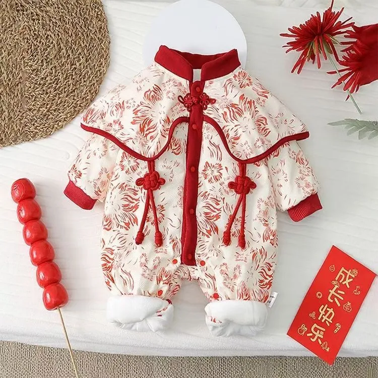 婴儿冬季女宝宝满月秋冬百天礼服连体衣公主中厚国风周岁外出连体