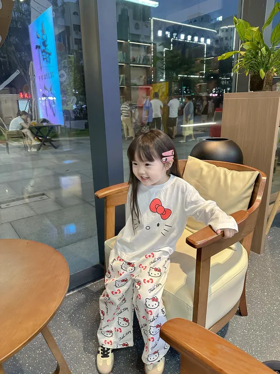 《小思家》2025早秋新款猫咪印花圆领长袖上衣女童满印休闲长裤套装
