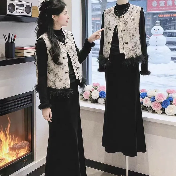 247新中式女装国风毛毛拼接马甲轻奢高级感老钱风水墨马甲春秋