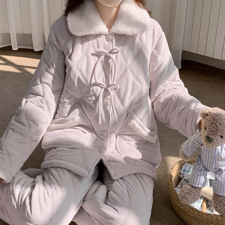甜美翻领加绒加厚开衫家居服套装秋冬季保暖三层夹棉珊瑚绒睡衣女