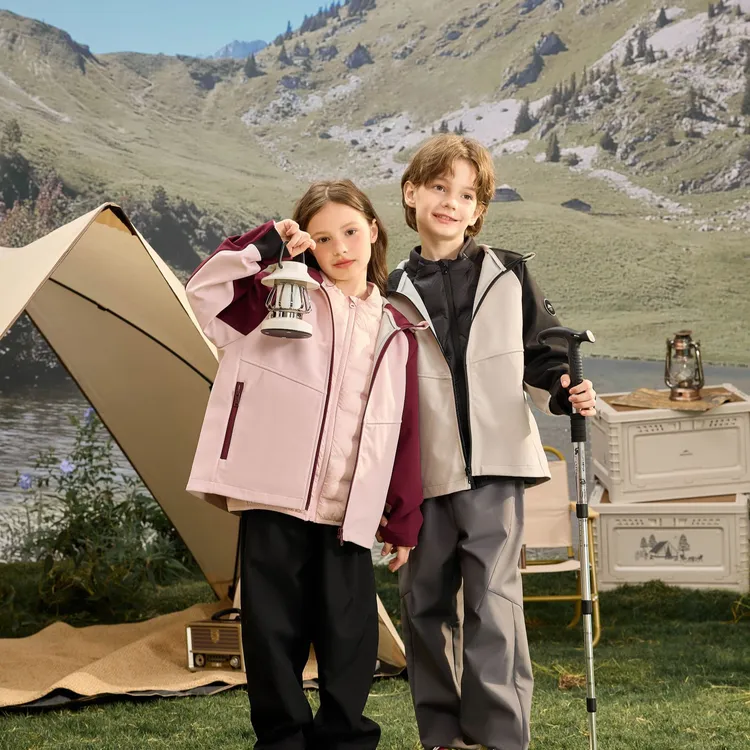 秋冬季新款儿童无氟防水拼色轻量软壳中大童单外套CTCYJ506