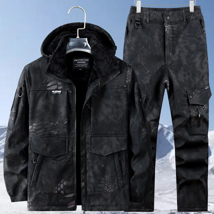 秋冬季加绒加厚迷彩服套装男户外防风防寒工作服耐磨耐脏工装外套