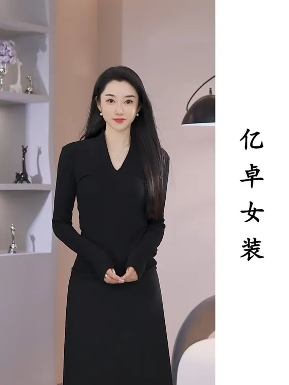 高品质加厚抓绒V领打底衫！无界搭配秋冬保暖修身气质长袖T恤上衣