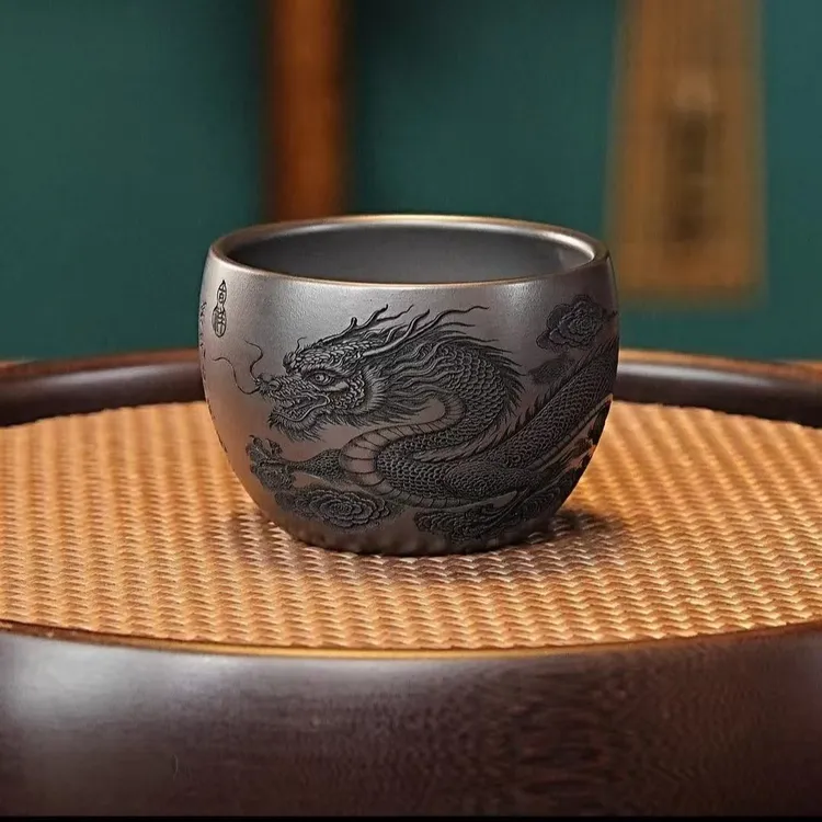 宜兴全手工紫砂茶具原矿石黄泥料刻绘龙行天下主人杯容量200毫升
