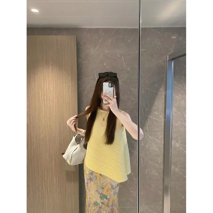 新款温柔慵懒风套装无袖圆领宽松背心女装夏季高腰半身裙两件套女