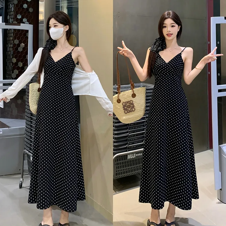 大码黑色裙子波点吊带裙法式连衣裙女夏季新款胖MM收腰显瘦A字裙