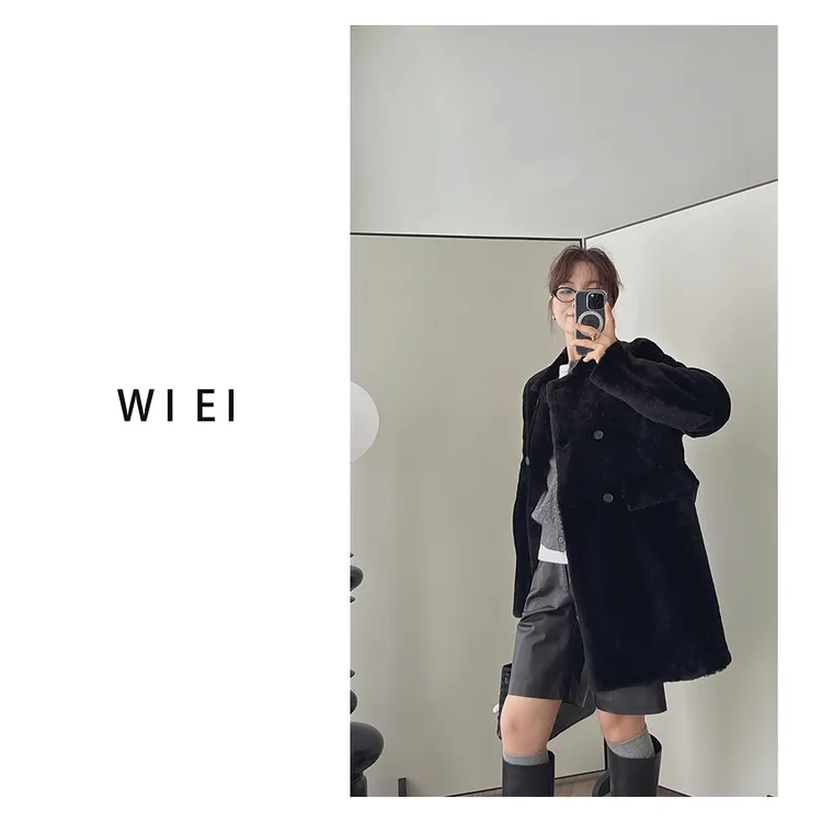 《WI EI》白雪*進口羊皮毛一体高奢长款双排扣皮草大衣W25206510
