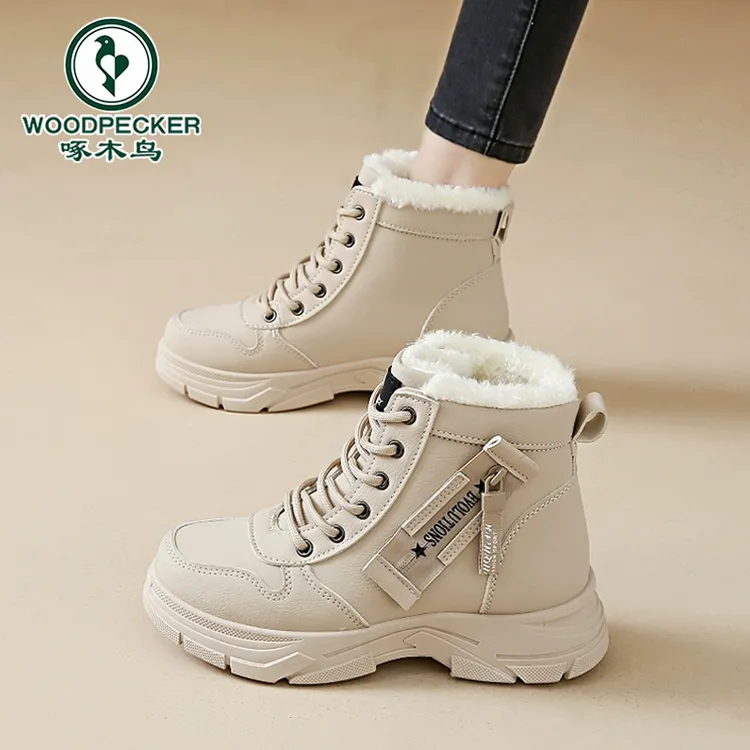 啄木鸟马丁靴女2024新款冬季中筒短靴英伦风皮毛一体户外加绒棉鞋