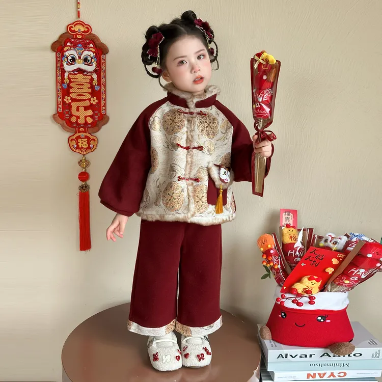 女童拜年服套装加厚儿童新中式唐装小女孩国风加绒汉服元旦演出服