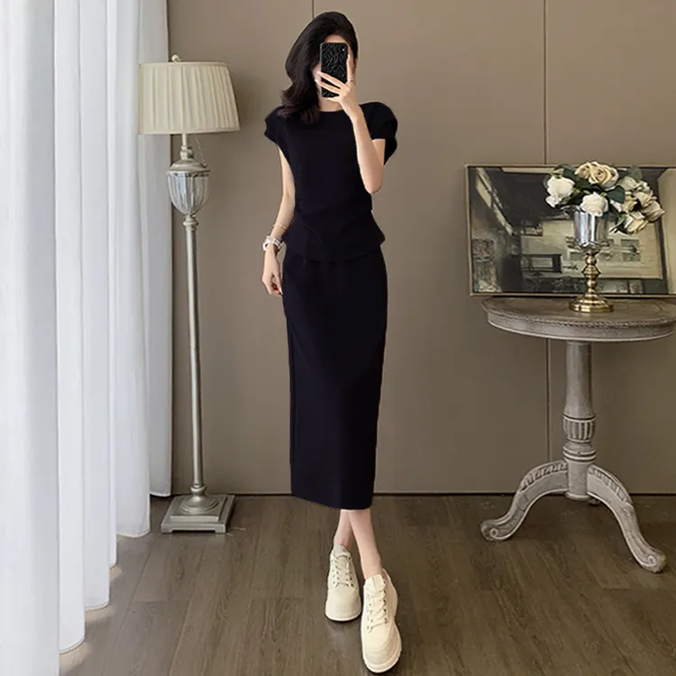 高级感时尚休闲套装裙女夏新款超火正肩收腰短袖T恤半身裙两件套