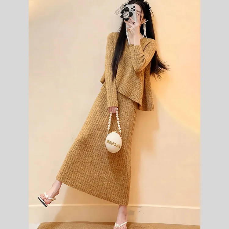 2025秋装搭配一整套独特别致慵懒高级感软糯针织上衣半裙两件套女