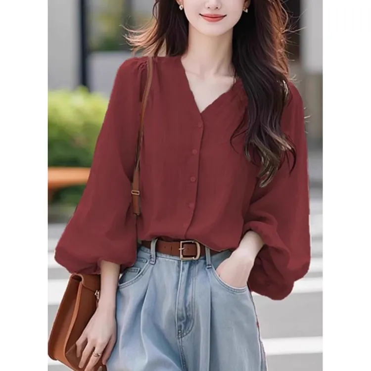 红色灯笼袖V领衬衫女2024秋新款宽松显瘦打底衫洋气减龄上衣小众