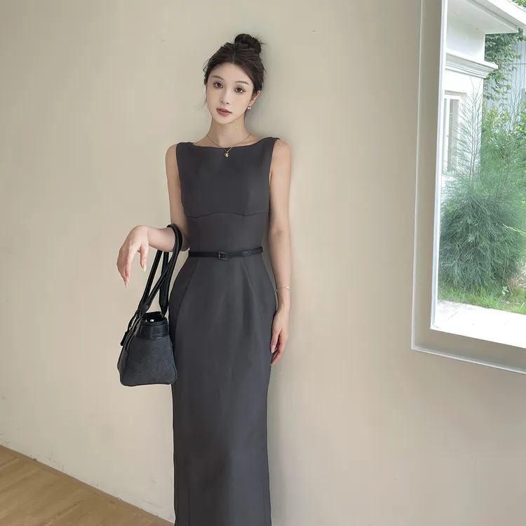 极简法式连衣裙高级感灰色气质修身高腰连衣裙女开叉设计感长裙