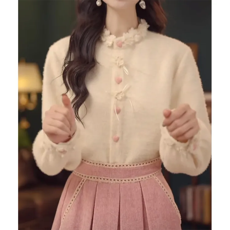 复古港风立体花朵立领厚款衬衫女2025冬季新款气质显瘦百搭上衣潮