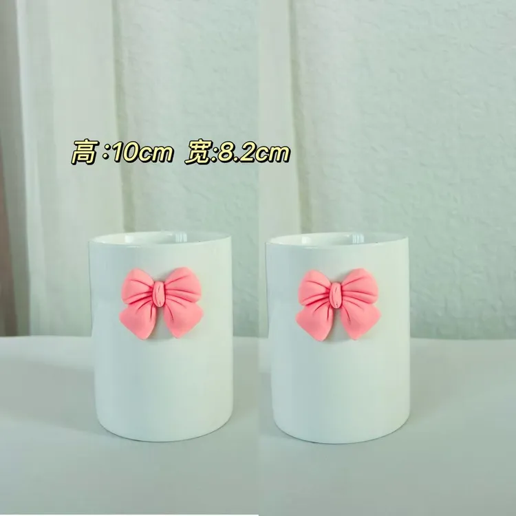 创意学生桌面收纳筒眼影化妆刷桶多用途陶瓷花插少女心蝴蝶结款