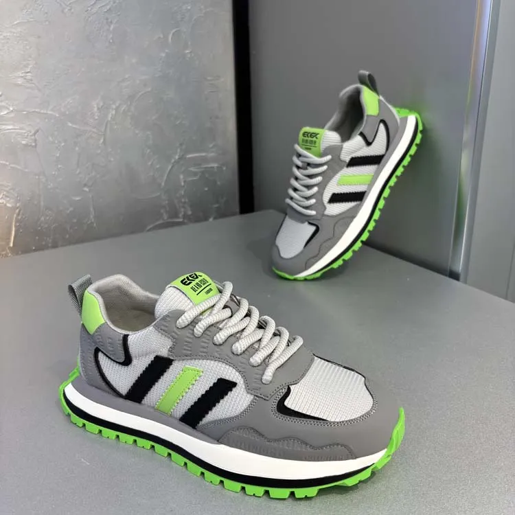 2025新款秋季透气运动休闲男鞋跑步阿甘鞋子男士百搭厚底潮鞋三道