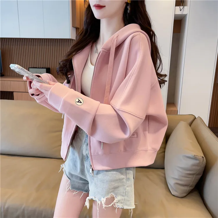 超好看独特小个子短外套女早初春秋新爆薄款时尚洋气连帽卫衣开衫