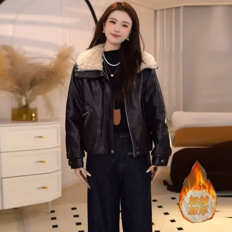 拉夏贝尔加绒加厚皮衣外套2025冬季新款洋气拼接翻领PU皮外套