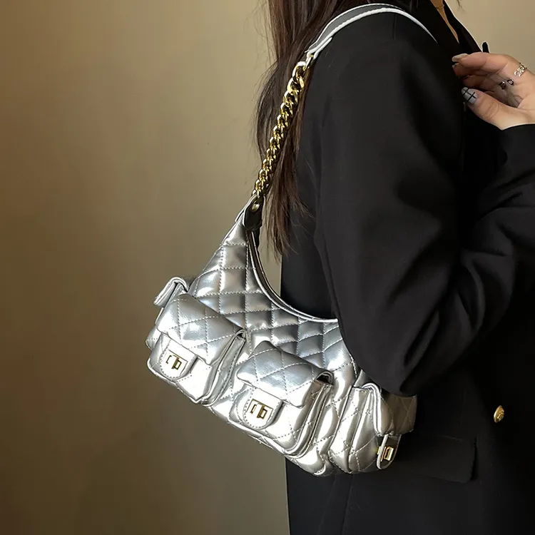 纯色菱格链条腋下包2025新款通勤包包女大容量单肩包休闲斜挎包女