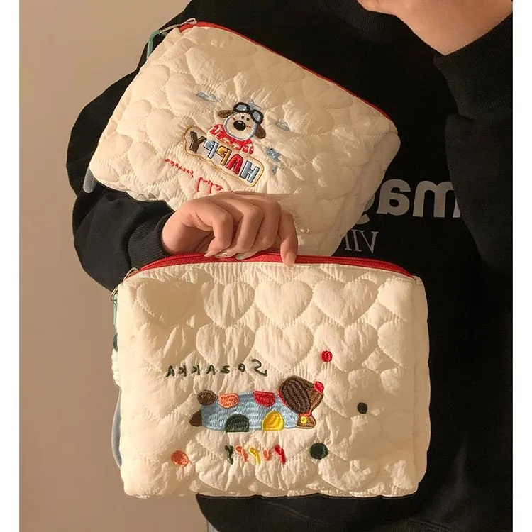 可爱小狗手提化妆包女便携大容量护肤品刷子收纳袋旅行外出洗漱包